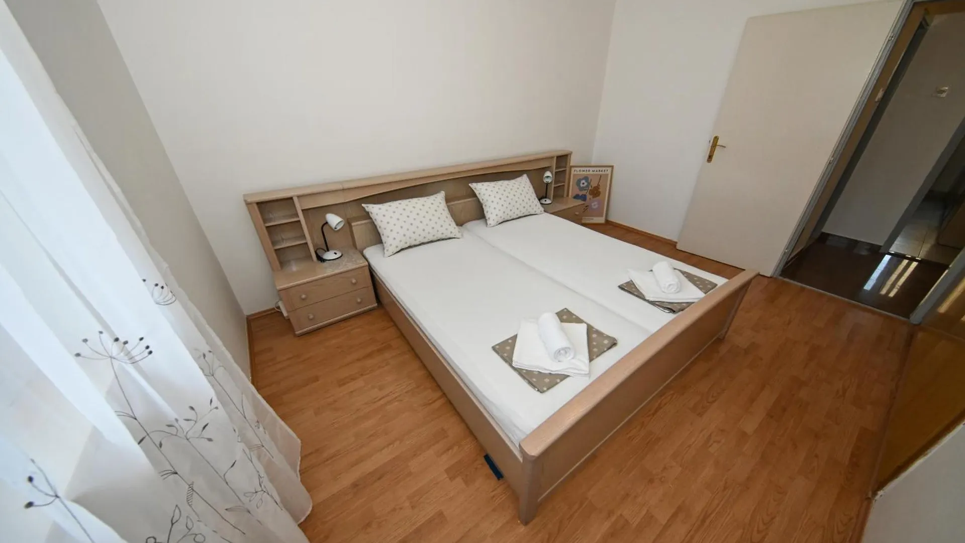 Гостевой дом Light Apartment - With Air Conditioning Задар Хорватия