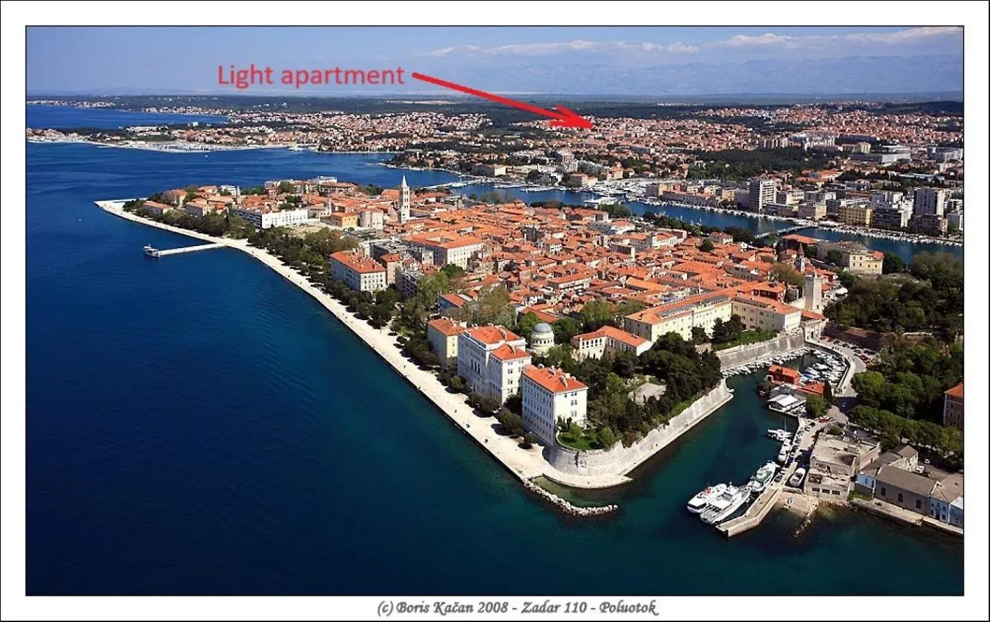 Гостевой дом Light Apartment - With Air Conditioning Задар
